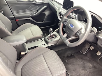 Used Ford Focus 2020 for sale - 78759500: Photo