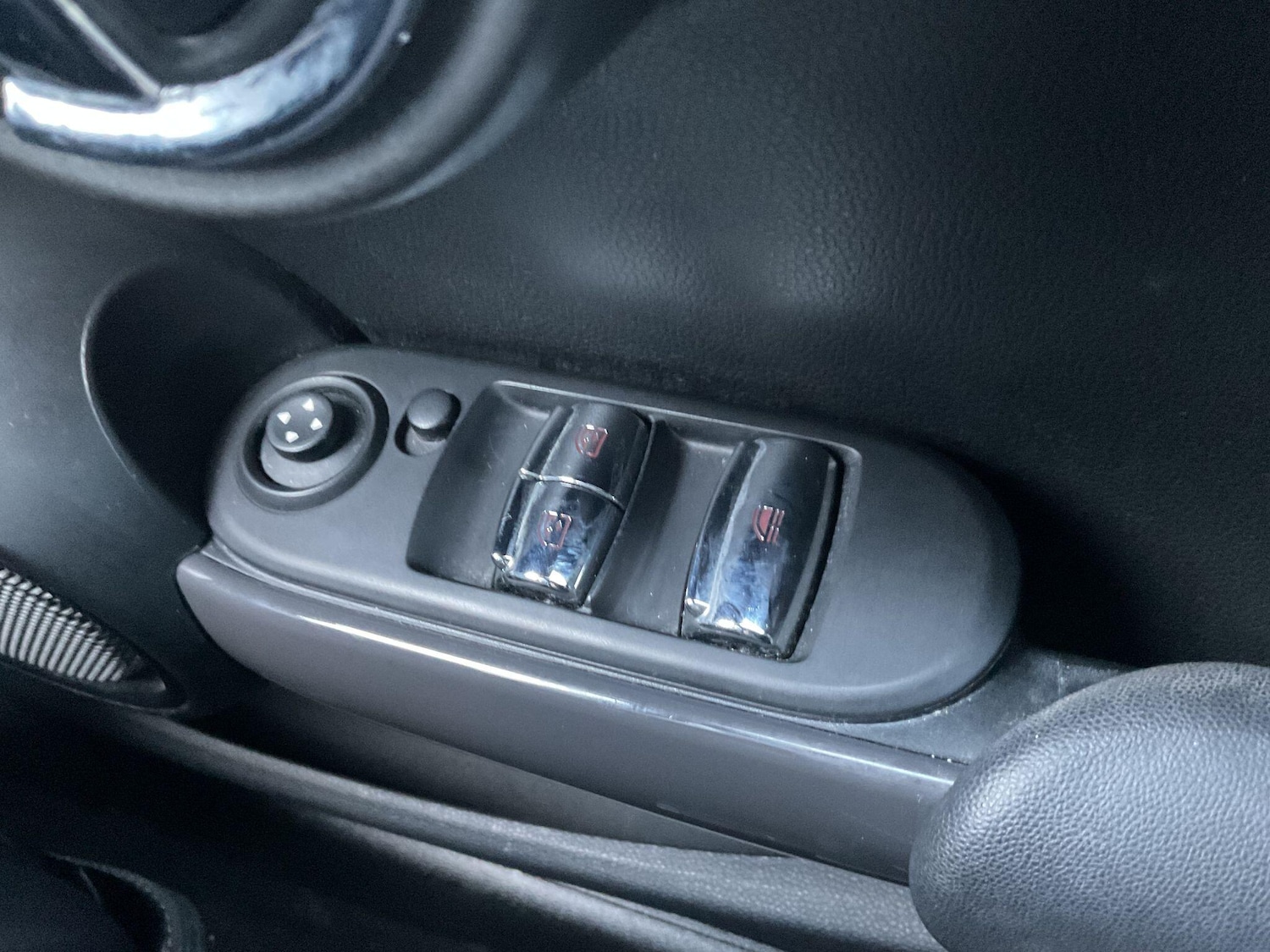 Used MINI Convertible 2018 for sale - 76440633: Photo 32