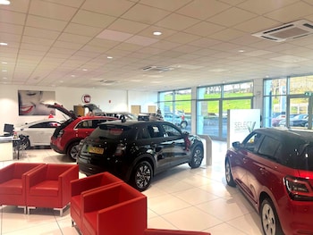 Used Citroen C3 2018 for sale - 78100796: Photo