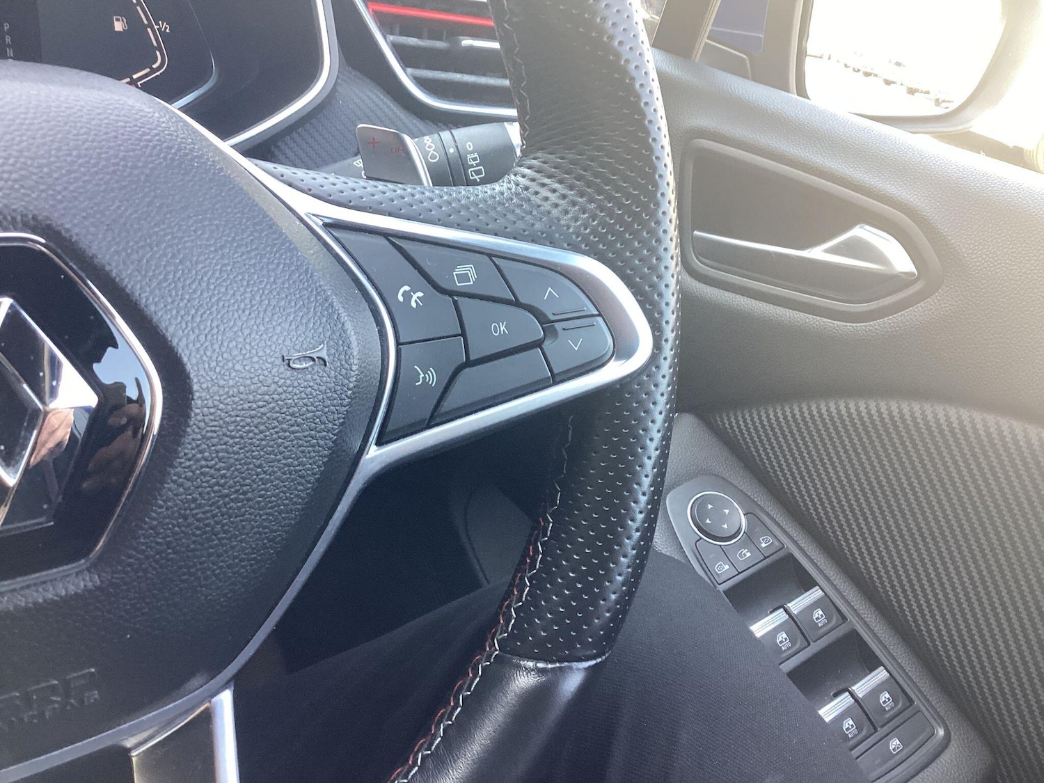 Used Renault Clio 2019 for sale - 78185435: Photo 18