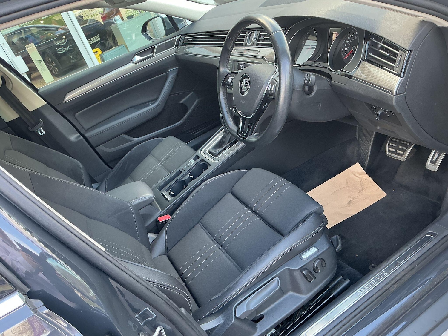 Used Volkswagen Passat 2016 for sale - 76926642: Photo 17