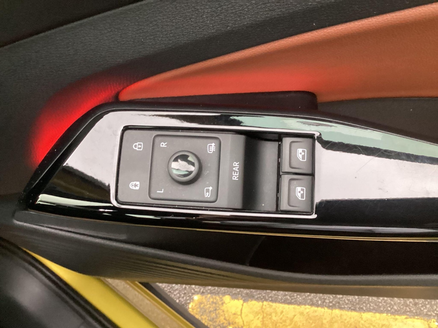 Used Volkswagen ID.4 2021 for sale - 76512883: Photo 18