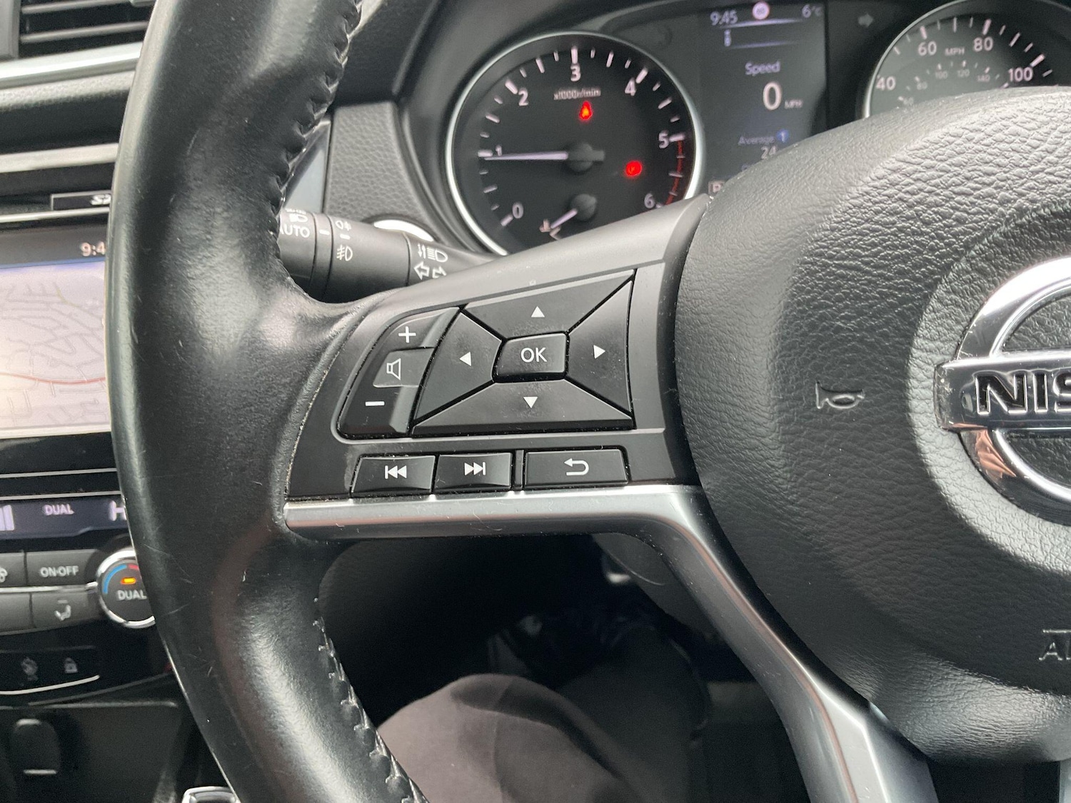 Used Nissan Qashqai for sale - 77768211: Photo 14