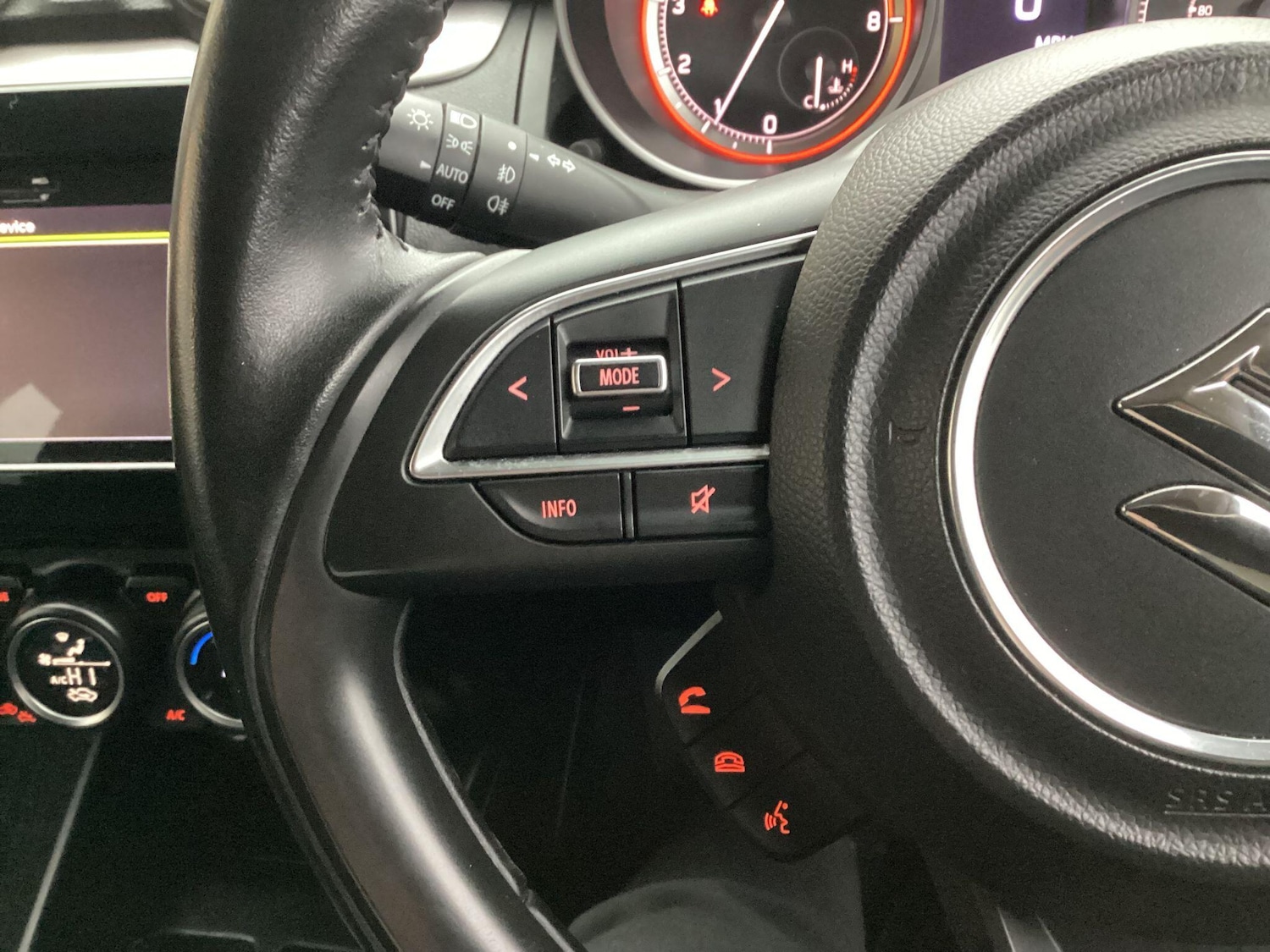 Used Suzuki Swift 2021 for sale - 76701241: Photo 17