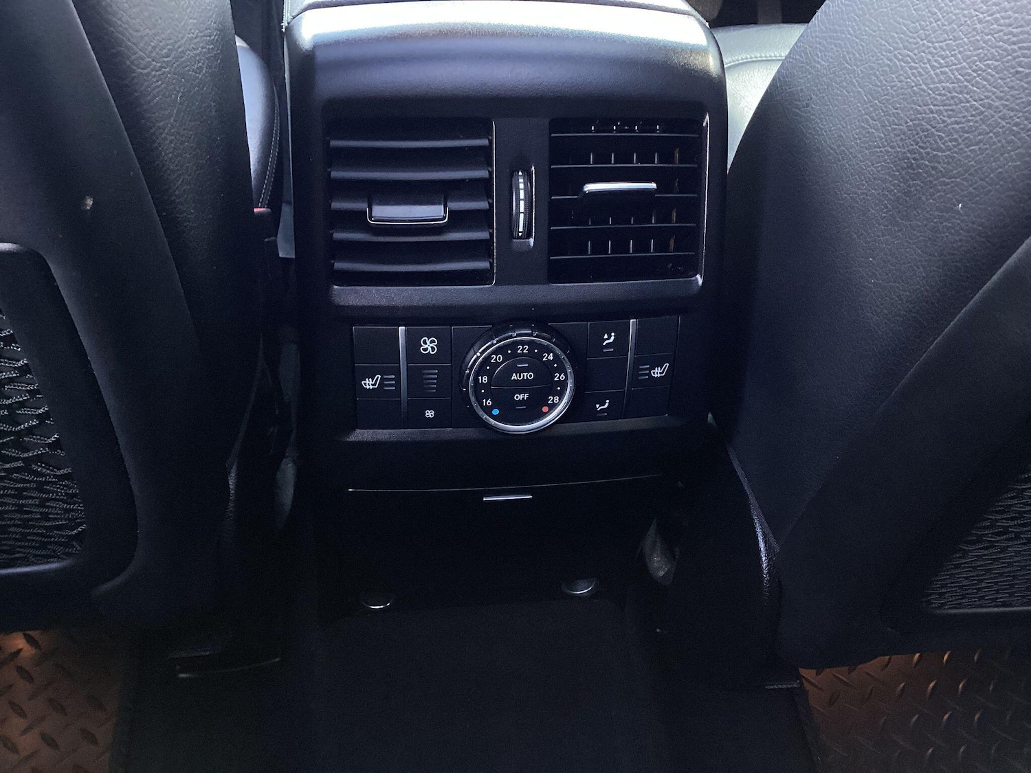 Vehicle 33