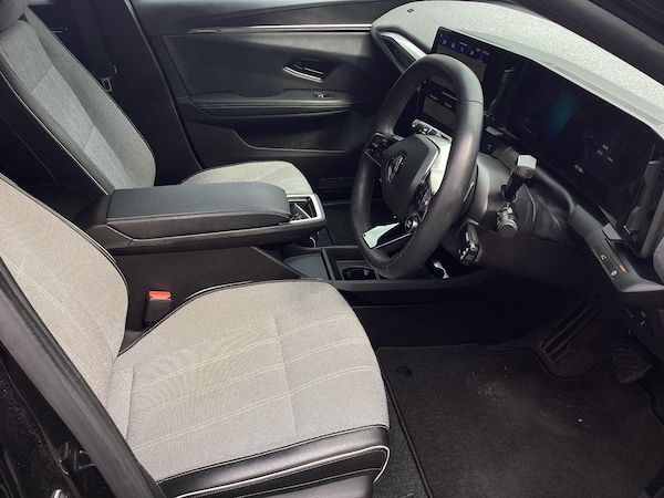 Used Renault Scenic E-Tech 2024 for sale - 76094224: Photo 11