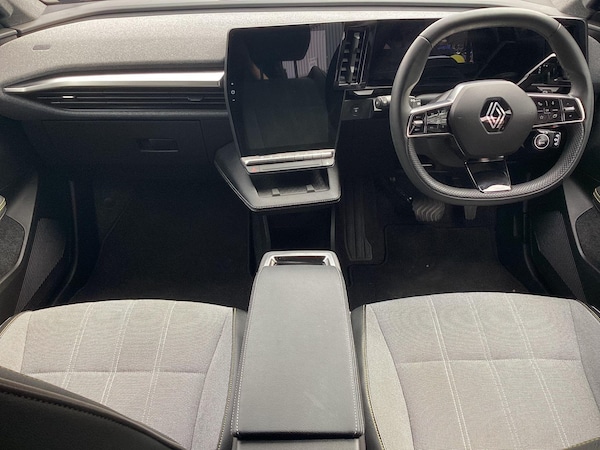 Used Renault Scenic E-Tech 2024 for sale - 76094224: Photo 15