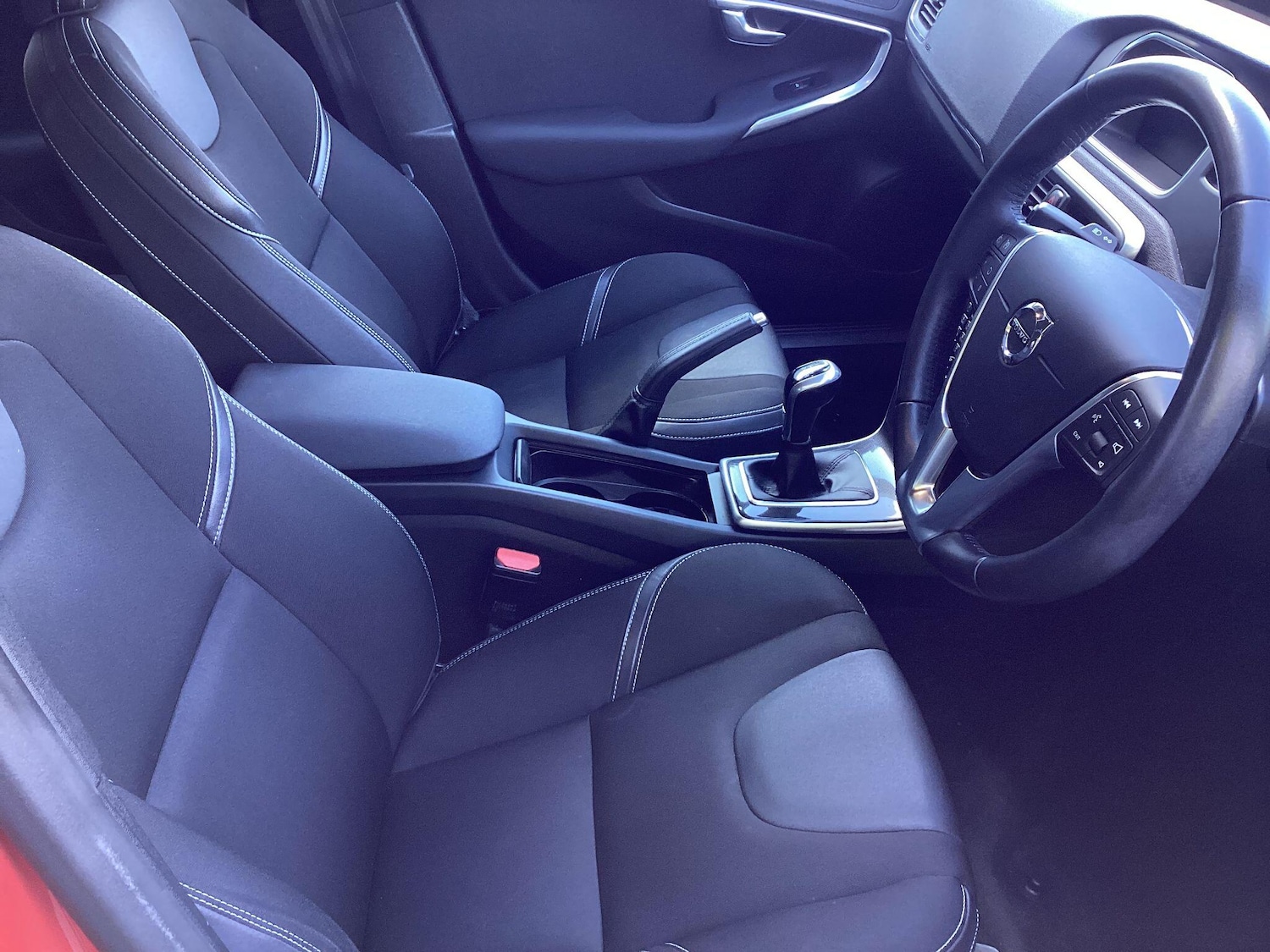 Used Volvo V40 2017 for sale - 76059909: Photo 11