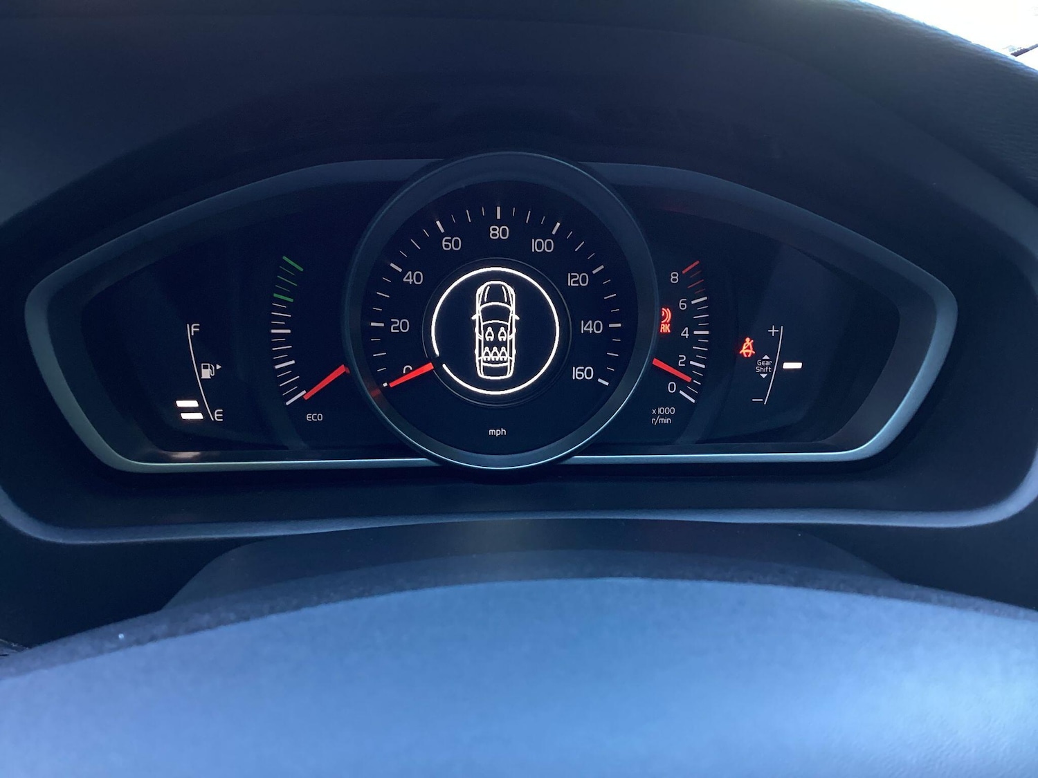 Used Volvo V40 2017 for sale - 76059909: Photo 24