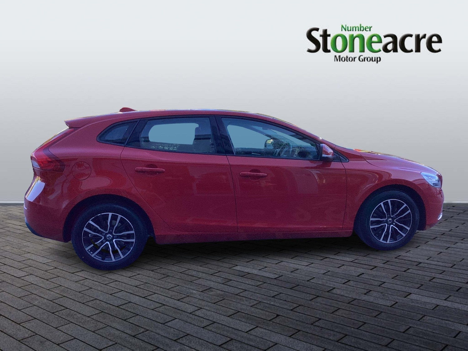 Used Volvo V40 2017 for sale - 76059909: Photo 7