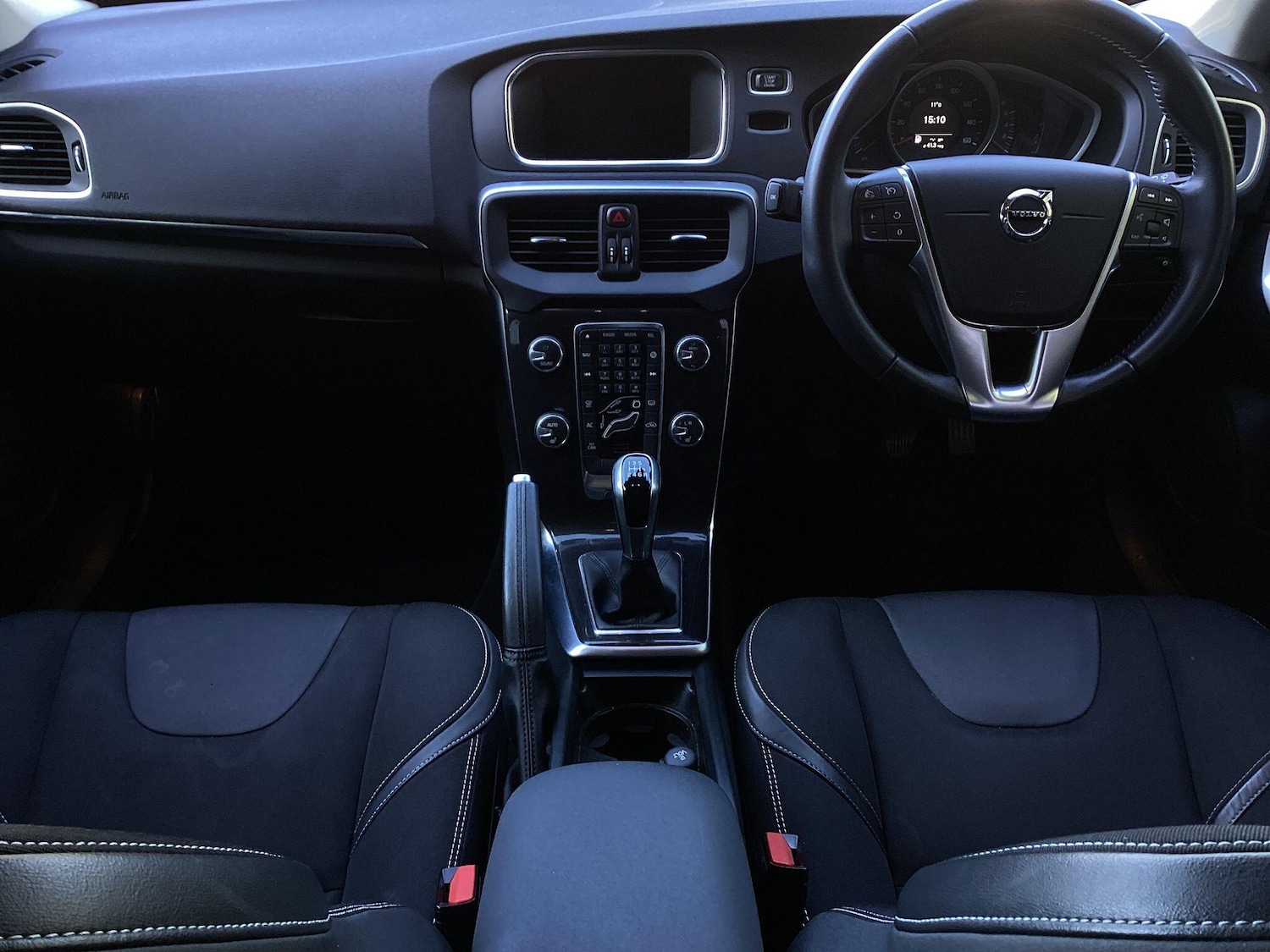 Used Volvo V40 2017 for sale - 76059909: Photo 9