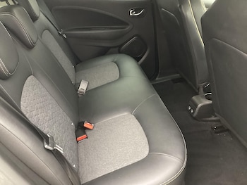 Used Renault Zoe 2022 for sale - 76032049: Photo
