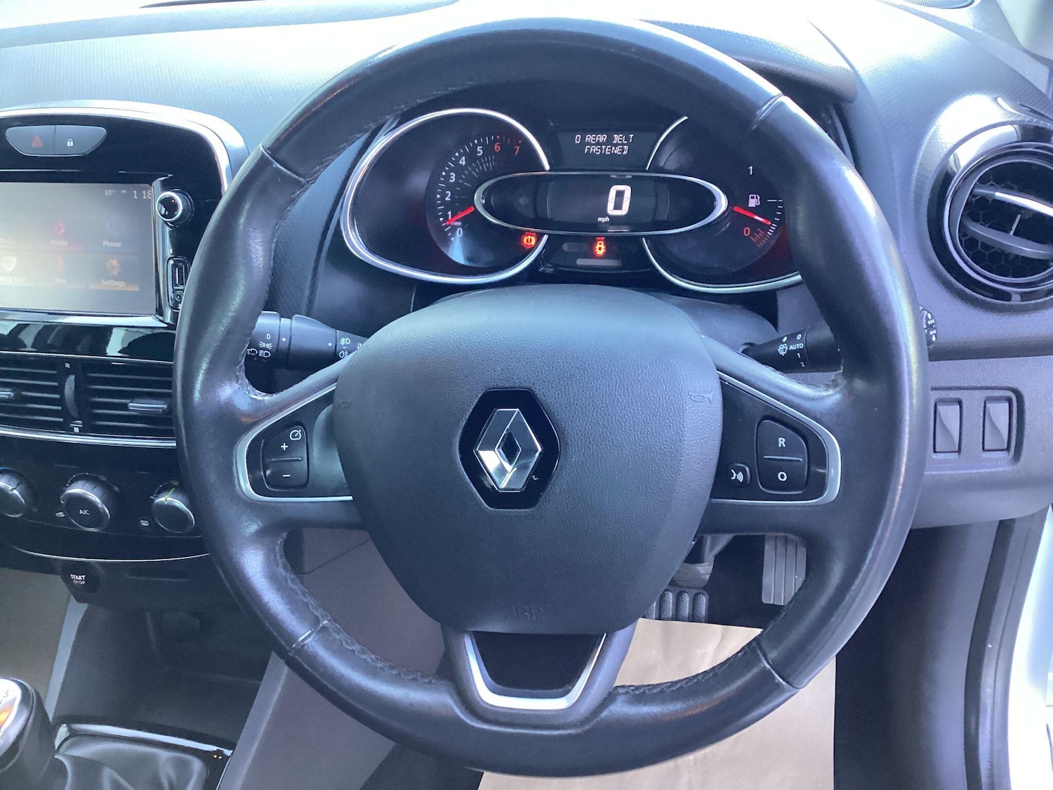 Used Renault Clio 2017 for sale - 76786667: Photo 16