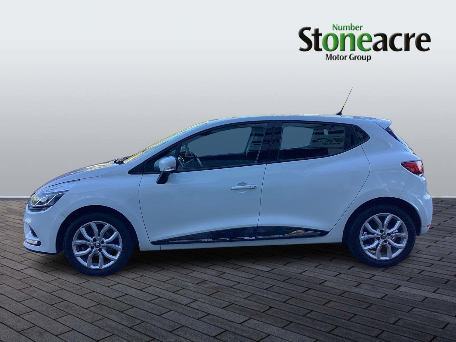 Used Renault Clio 2017 for sale - 76786667: Photo 6