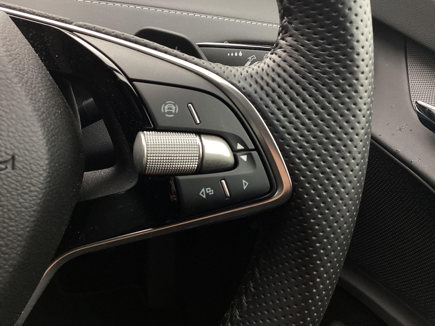 Used Skoda Enyaq 2024 for sale - 76592800: Photo 17