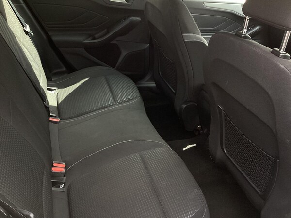 Used Ford Focus 2022 for sale - 76085151: Photo 12