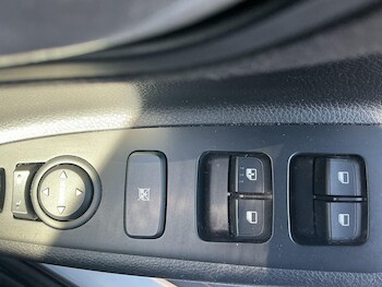 Used Kia Stonic 2021 for sale - 78447704: Photo