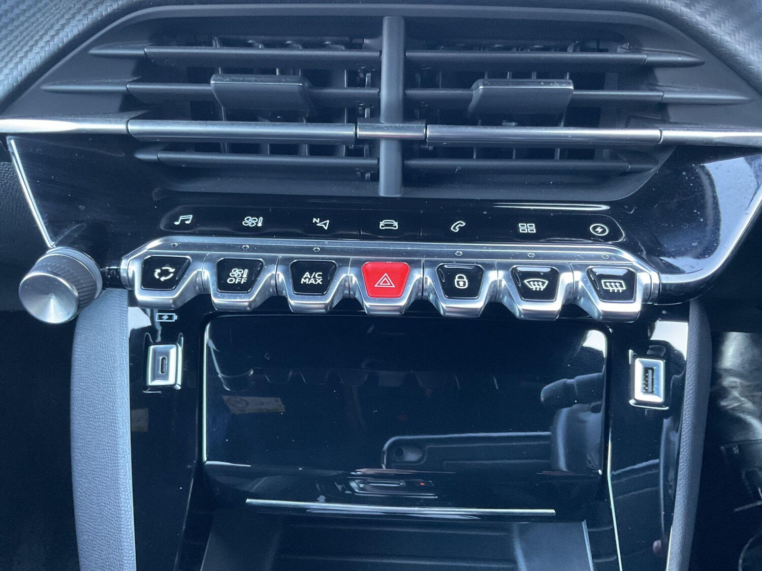 Used Peugeot E-208 2023 for sale - 77769220: Photo 18