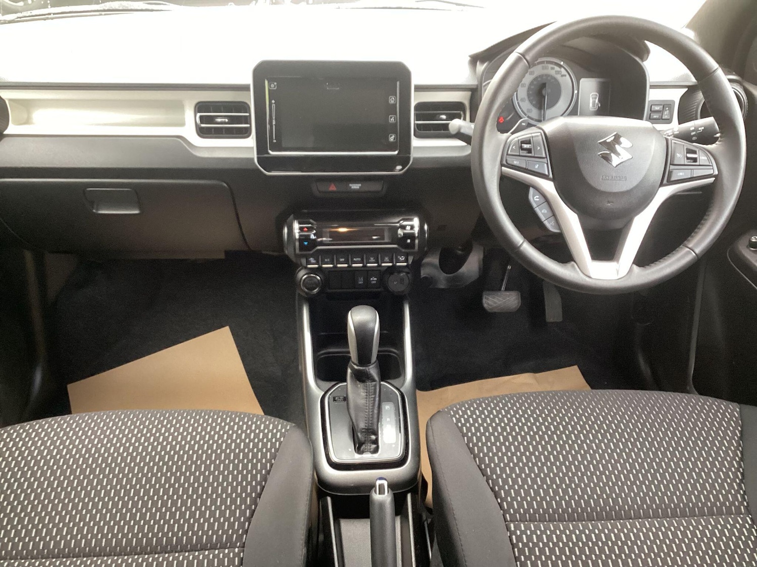 Used Suzuki Ignis 2023 for sale - 76269837: Photo 13