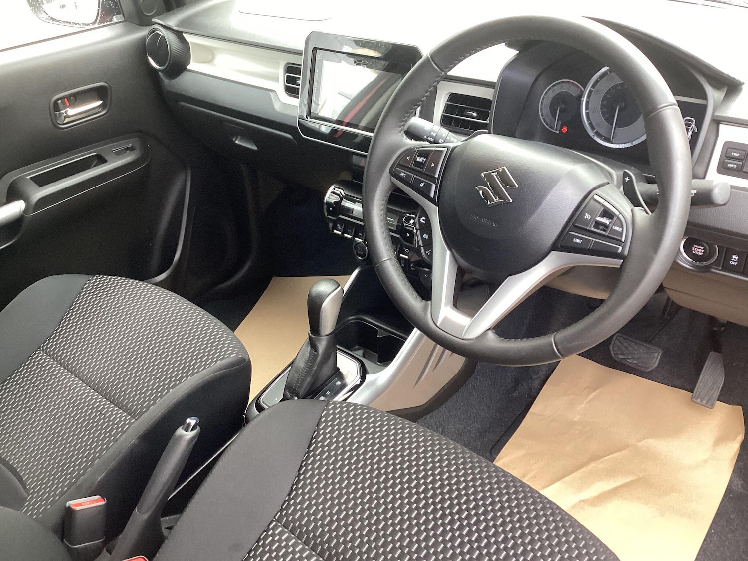 Used Suzuki Ignis 2023 for sale - 76269837: Photo 14