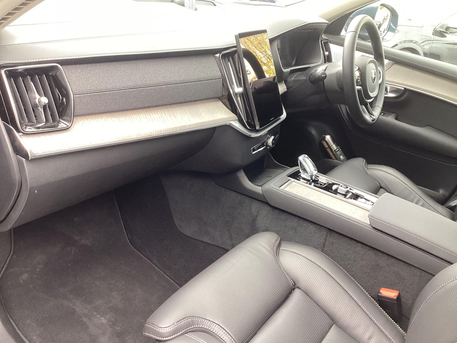 Used Volvo XC90 2025 for sale - 76485357: Photo 12