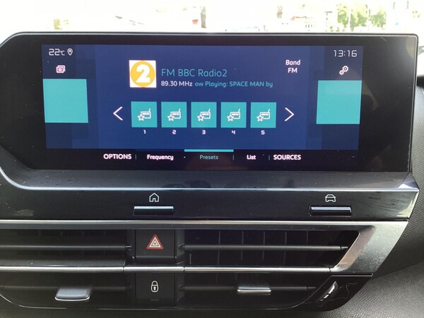 Used Citroen e-C4 2022 for sale - 76189750: Photo 18