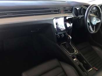 Used Volkswagen Passat 2020 for sale - 74440161: Photo