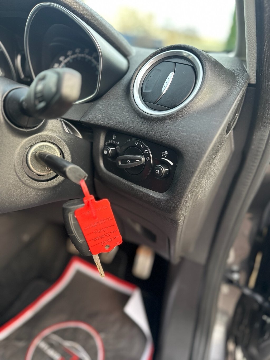 Used Ford Fiesta 2016 for sale - 78095787: Photo 31