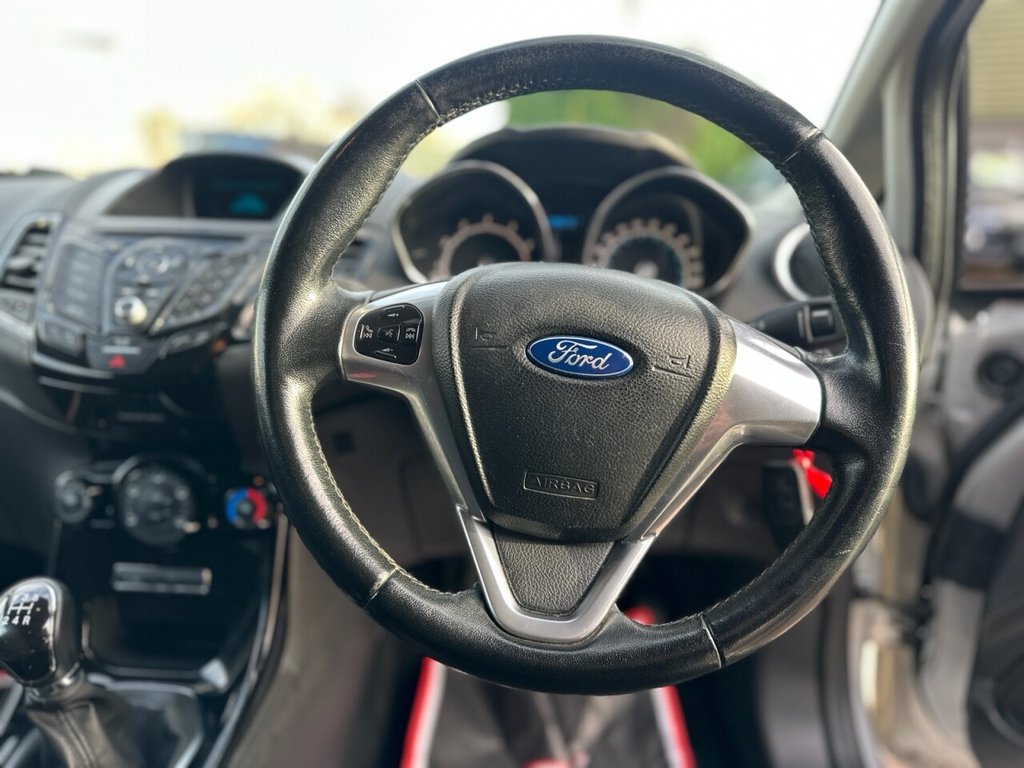 Used Ford Fiesta 2015 for sale - 76821087: Photo 24