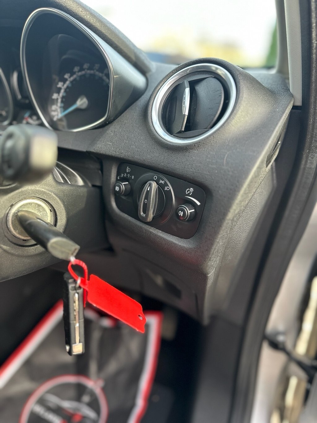 Used Ford Fiesta 2015 for sale - 76821087: Photo 33