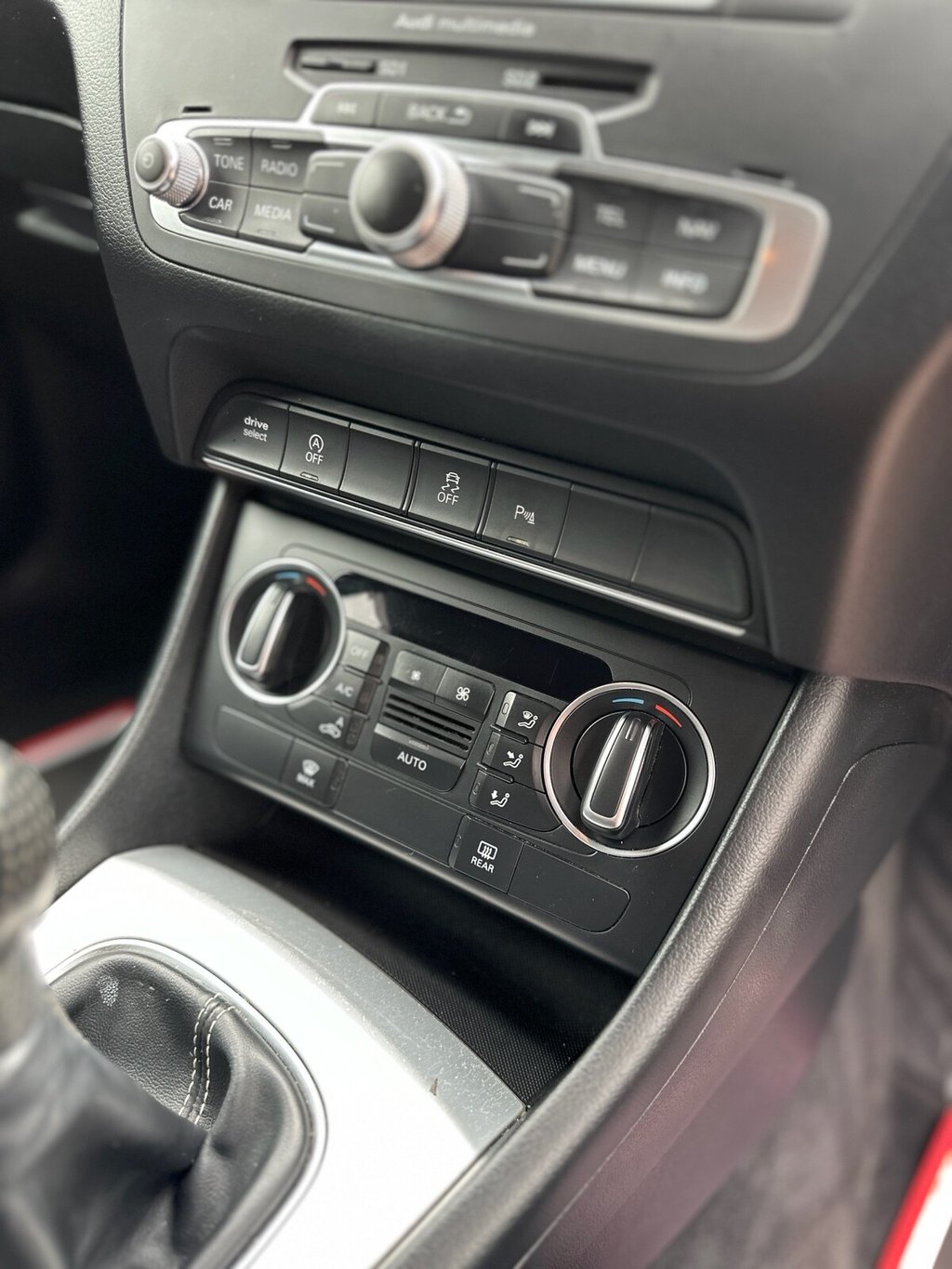 Used Audi Q3 2015 for sale - 75799865: Photo 26