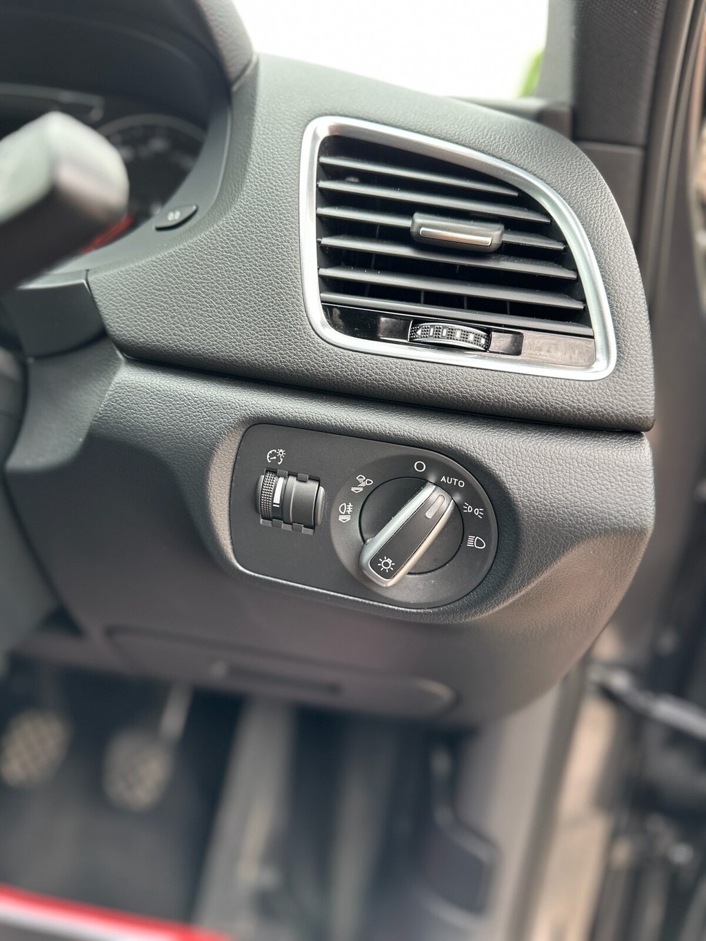 Used Audi Q3 2015 for sale - 75799865: Photo 32