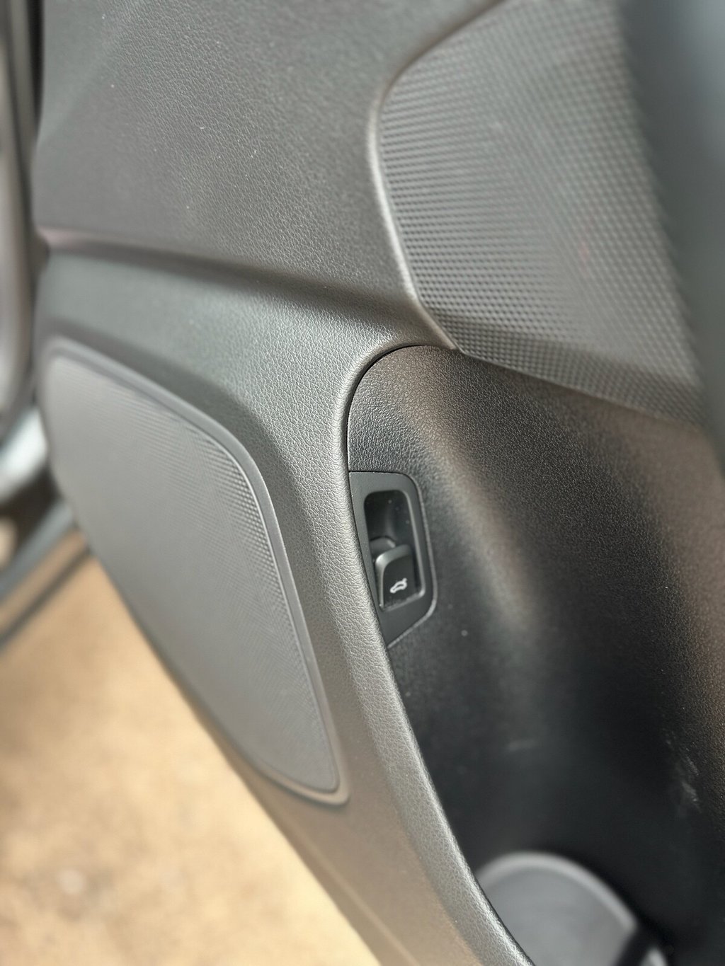 Used Audi Q3 2015 for sale - 75799865: Photo 33