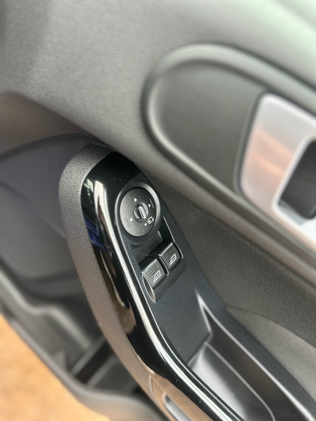 Used Ford Fiesta 2014 for sale - 77355833: Photo 35