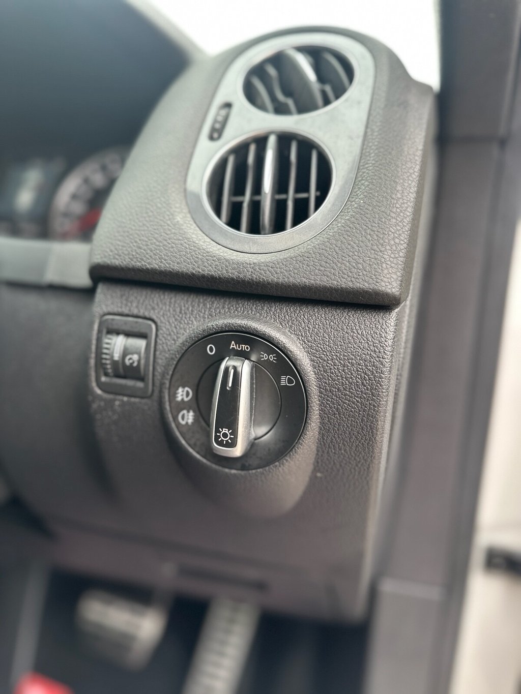 Used Volkswagen Tiguan 2013 for sale - 76333653: Photo 31