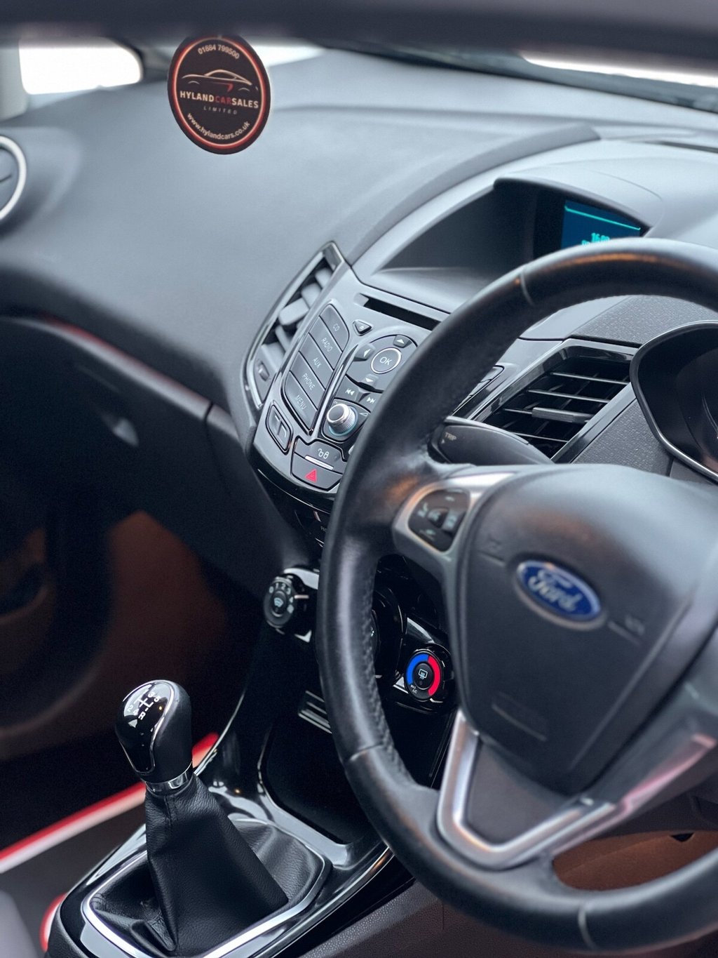 Used Ford Fiesta 2015 for sale - 77672698: Photo 4