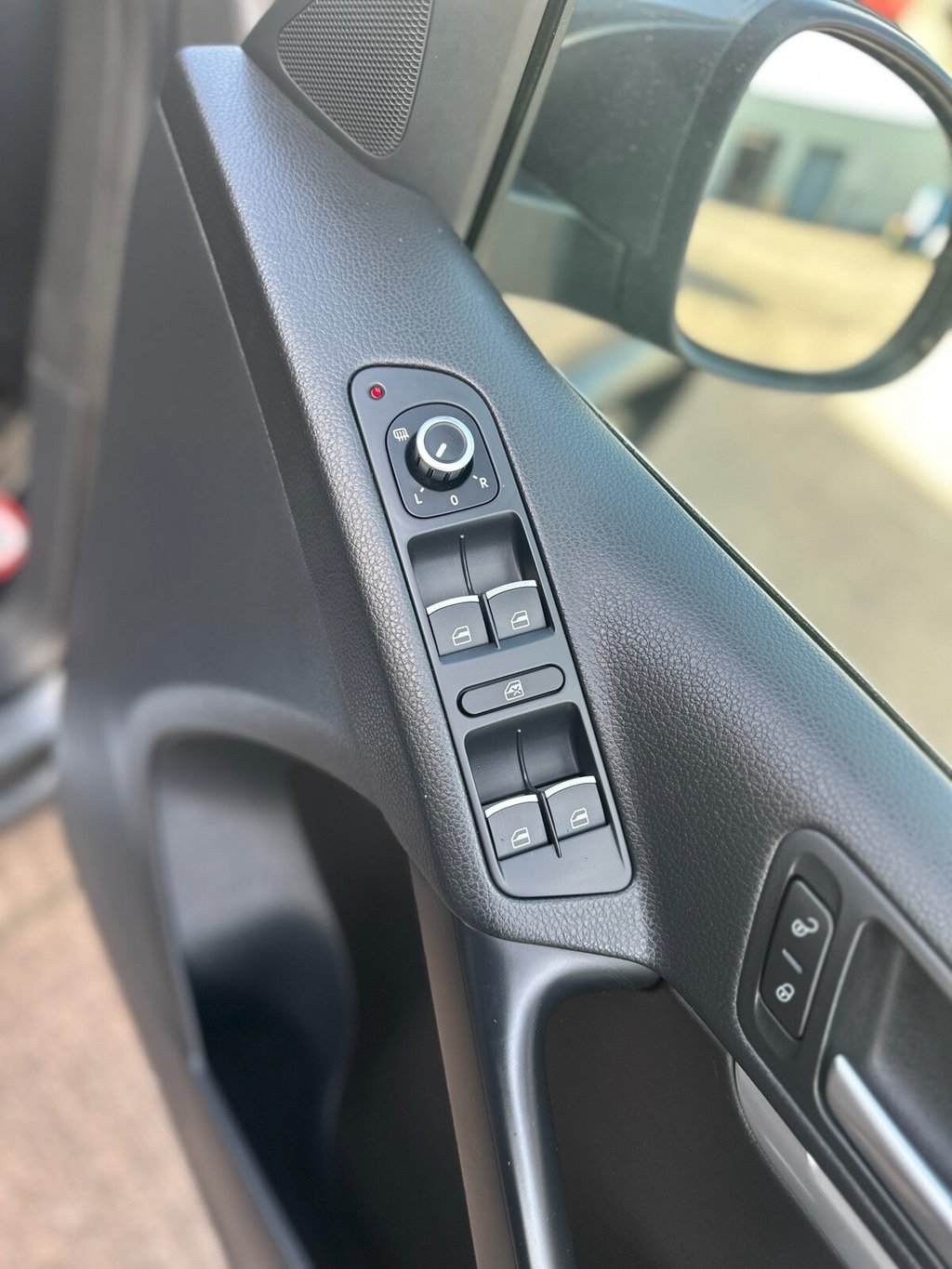 Used Volkswagen Tiguan 2014 for sale - 78167402: Photo 33