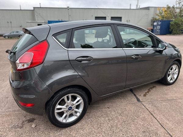 Used Ford Fiesta 2017 for sale - 76267365: Photo 10