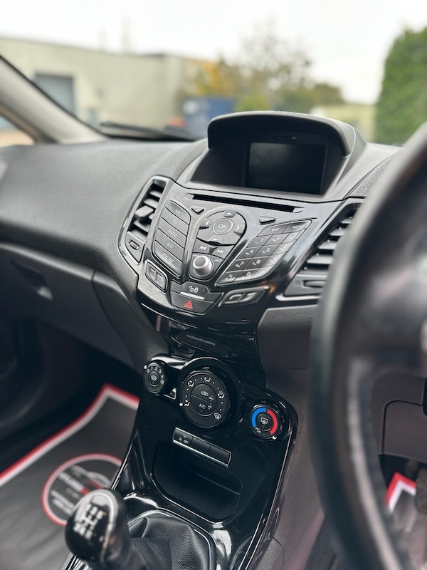 Used Ford Fiesta 2017 for sale - 76267365: Photo 23