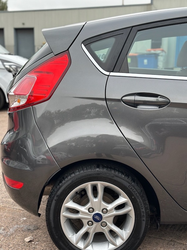 Used Ford Fiesta 2017 for sale - 76267365: Photo 4