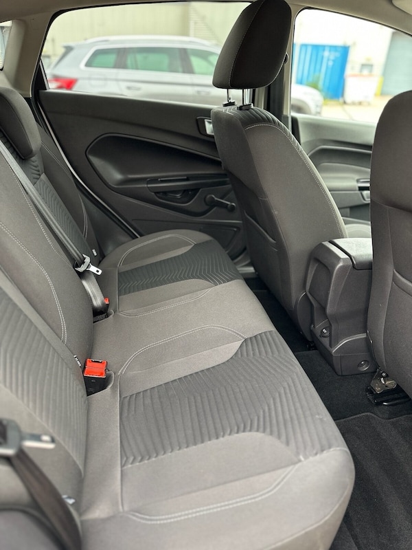 Used Ford Fiesta 2014 for sale - 76132903: Photo 34