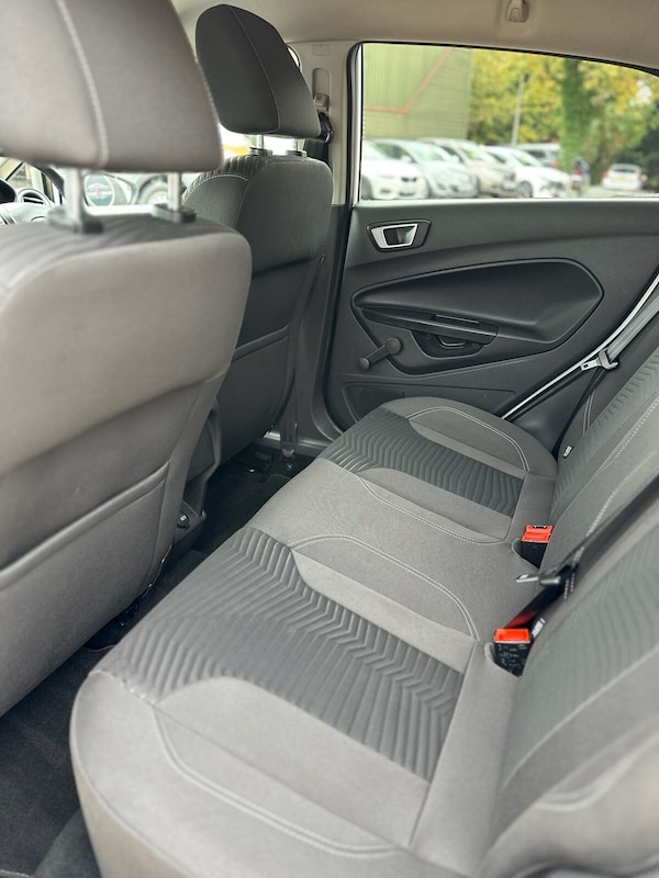 Used Ford Fiesta 2014 for sale - 76132903: Photo 38