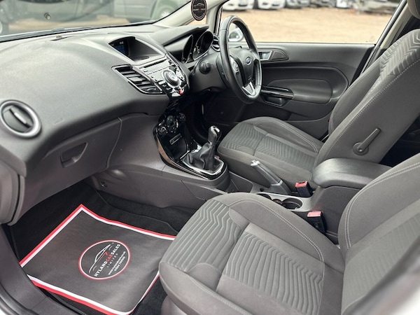 Used Ford Fiesta 2014 for sale - 76132903: Photo 41