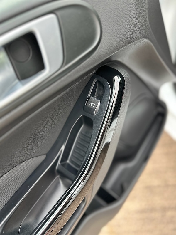 Used Ford Fiesta 2014 for sale - 76132903: Photo 43