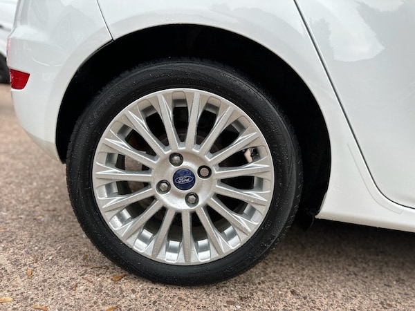 Used Ford Fiesta 2014 for sale - 76132903: Photo 48
