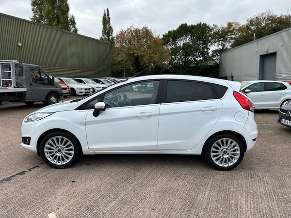 Used Ford Fiesta 2014 for sale - 76132903: Photo 9