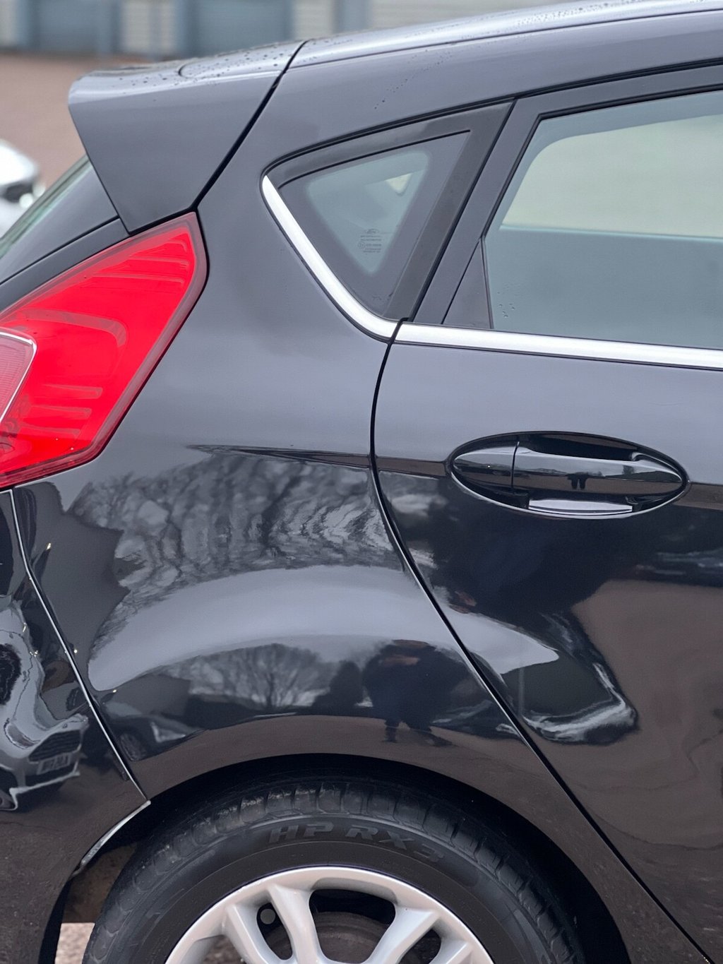 Used Ford Fiesta 2015 for sale - 77408496: Photo 3