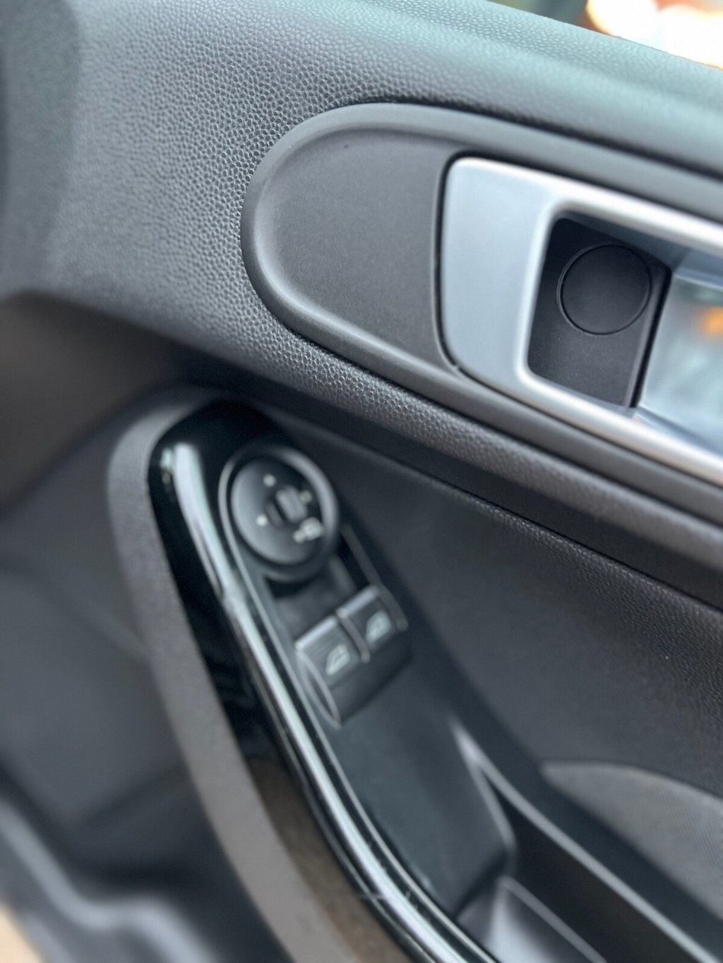 Used Ford Fiesta 2015 for sale - 77408496: Photo 32