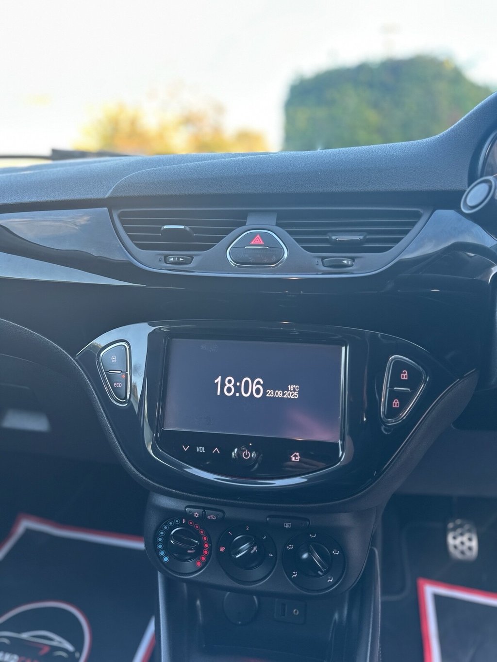 Used Vauxhall Corsa 2015 for sale - 75973718: Photo 25