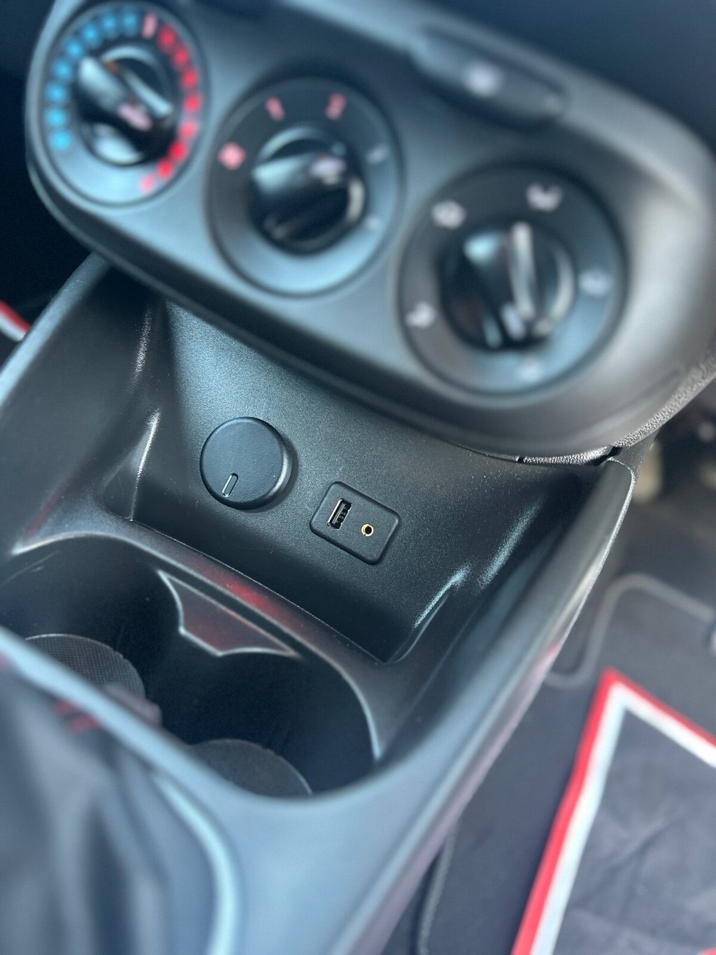 Used Vauxhall Corsa 2015 for sale - 75973718: Photo 27